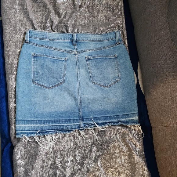 a.n.a Blue Denim Frayed Mini Skirt - Picture 3 of 3